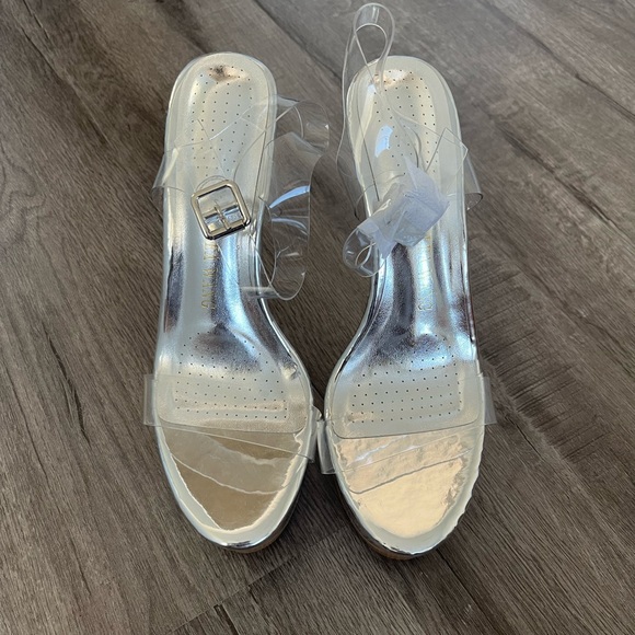 Layla Platform Heels - Picture 3 of 4